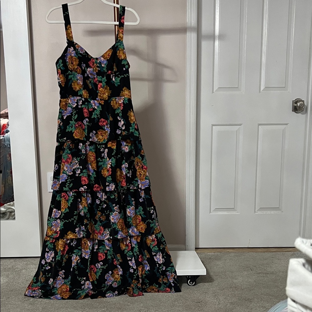 Vici Black Floral Tiered Maxi Dress never worn!
